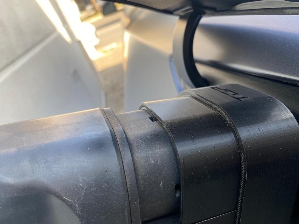 Tesla US/CCS2 Adapter Lock - 3D Printed