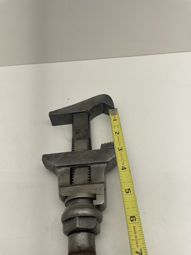 Vintage Bemis & Call Co. Adjustable Pipe Wrench 16