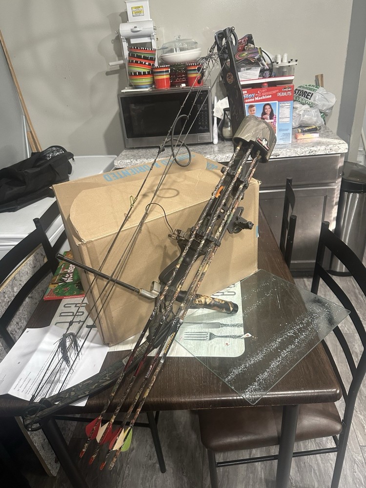 PSE SR-1000 Infinity Graphite Compound Bow