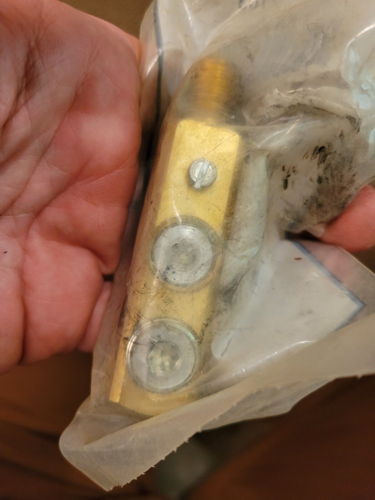 TWECO GCS-40 DOUBLE BALL POINT FITTING PACKAGED 9920-2103