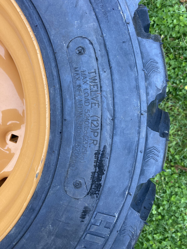 1 or 4-10-16.5 SKS-1 Skid Steer Tires/Rims for Case 1835,1838 -10X16.5 (6 LUG)