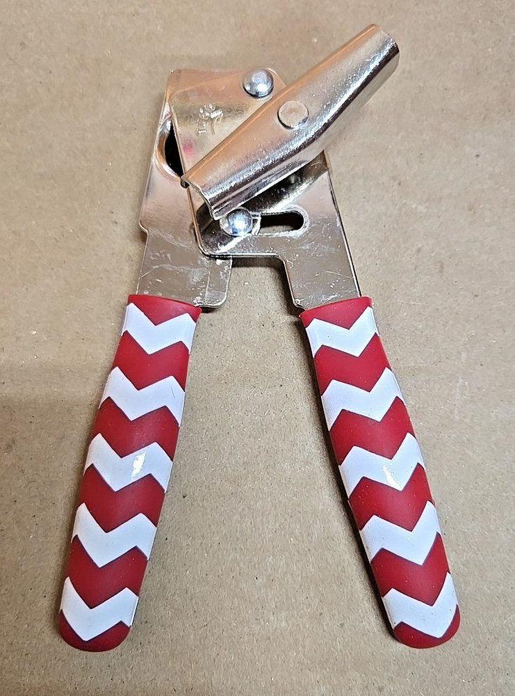 Red/White Swing-A-Way Handheld Can Opener