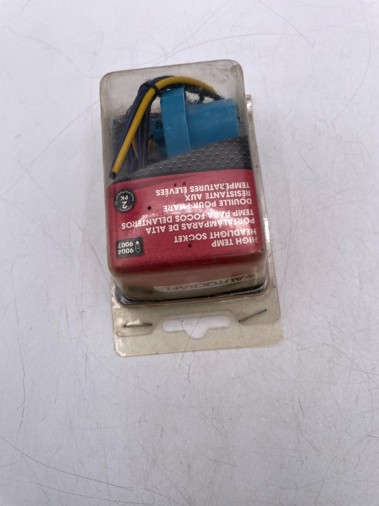 Autocraft 84791 High Temperature Headlight Socket For 9004 & 9007 Bulbs (2-Pack)