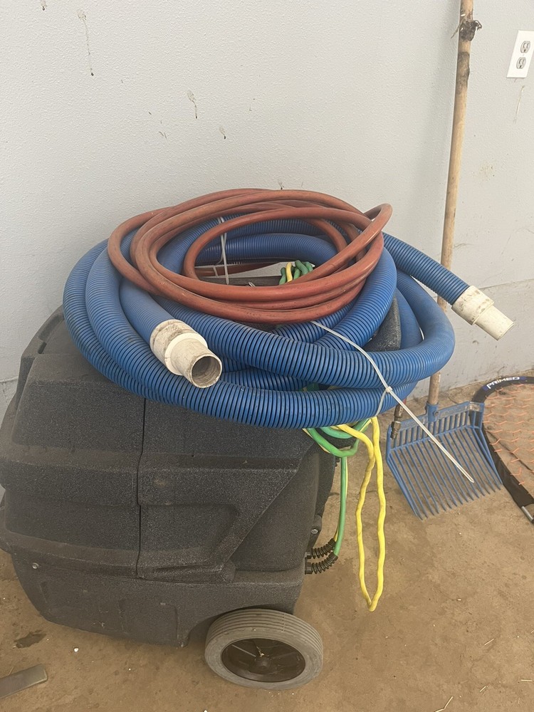 Shadow Carpet Extractor