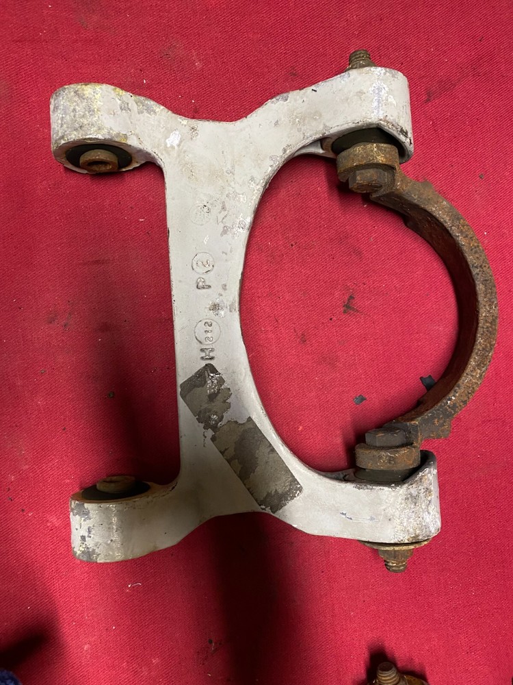 FREIGHTLINER Exhaust Hanger, BRACKET, 04-19335, SUPPORT