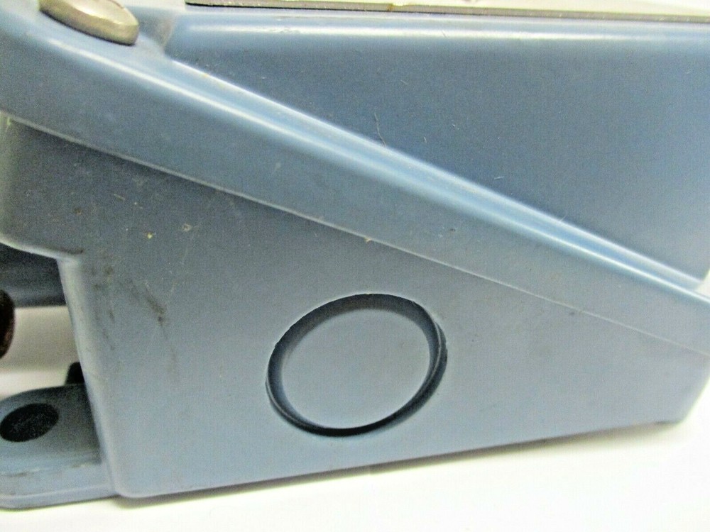 UNITED ELECTRIC TEMPERATURE SWITCH, E117-2BSB