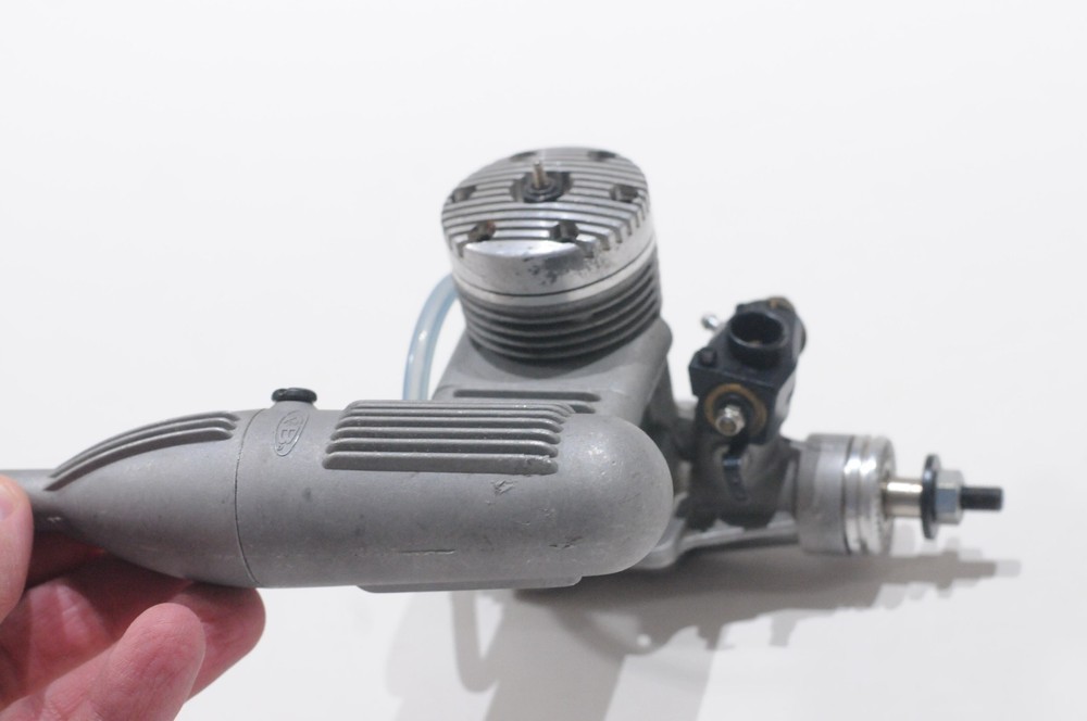 K&B .61 RC PLANE ENGINE NITRO WITH MUFFLER