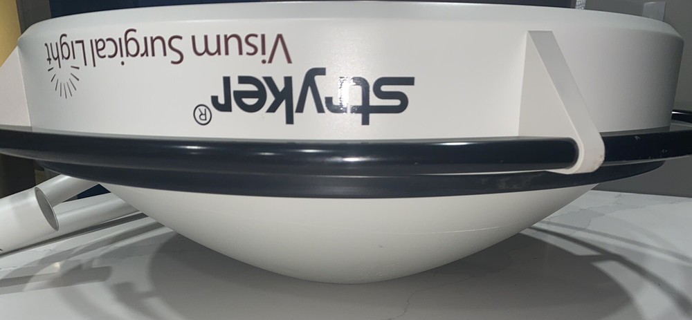 Stryker Visum 600 Light Head Camera Ready, Cardinal