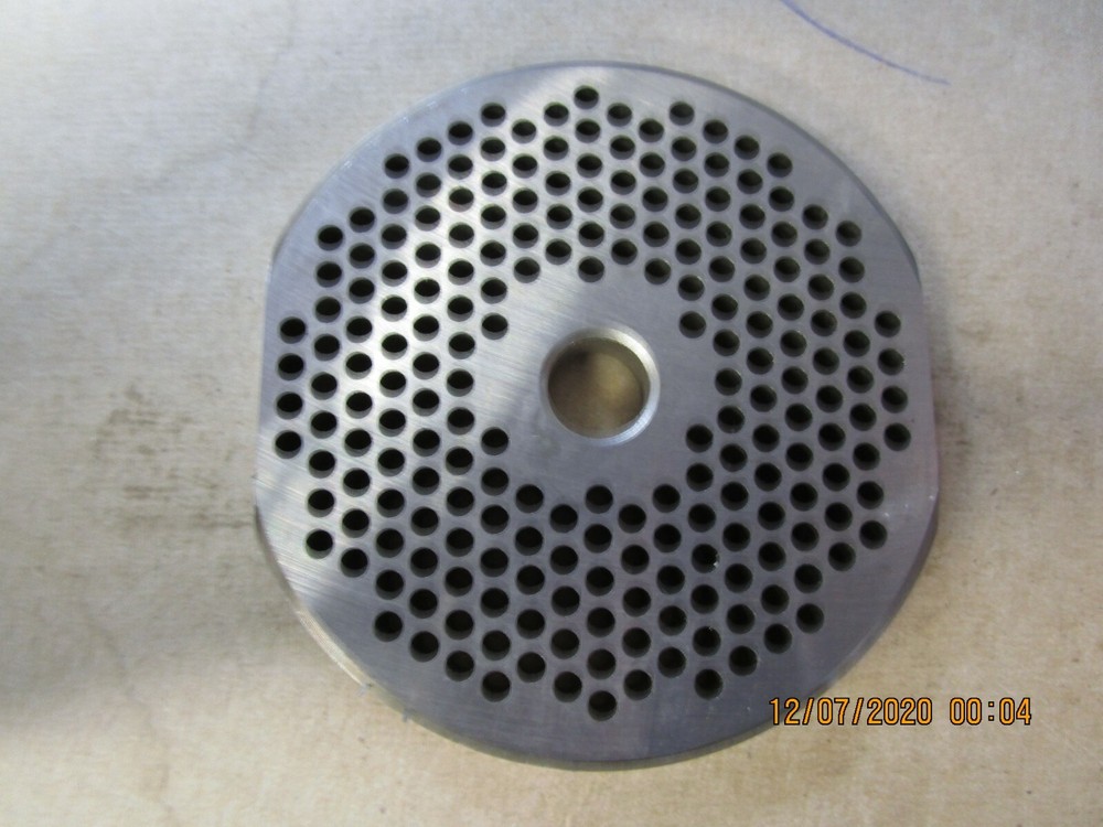 #22 GRINDER PLATE 1/8″” 2 SIDE FLAT CLEVELAND STYLE