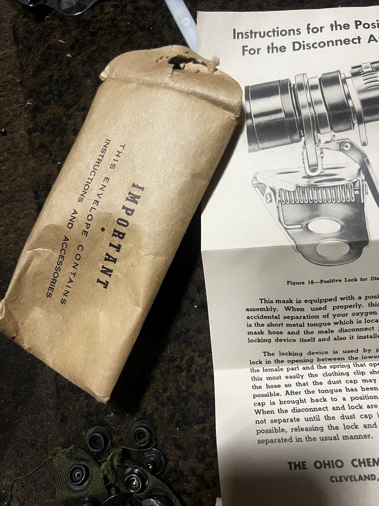 WWII Type A-14 Oxygen Mask MED Army Air Force AAF - IN BOX - NOS with manuals