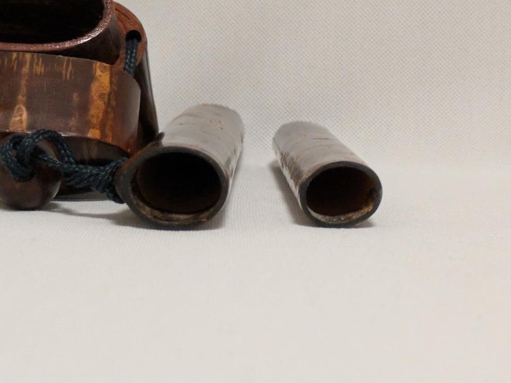 Cherry bark netsuke tobacco holder, date unknown, cigarette case