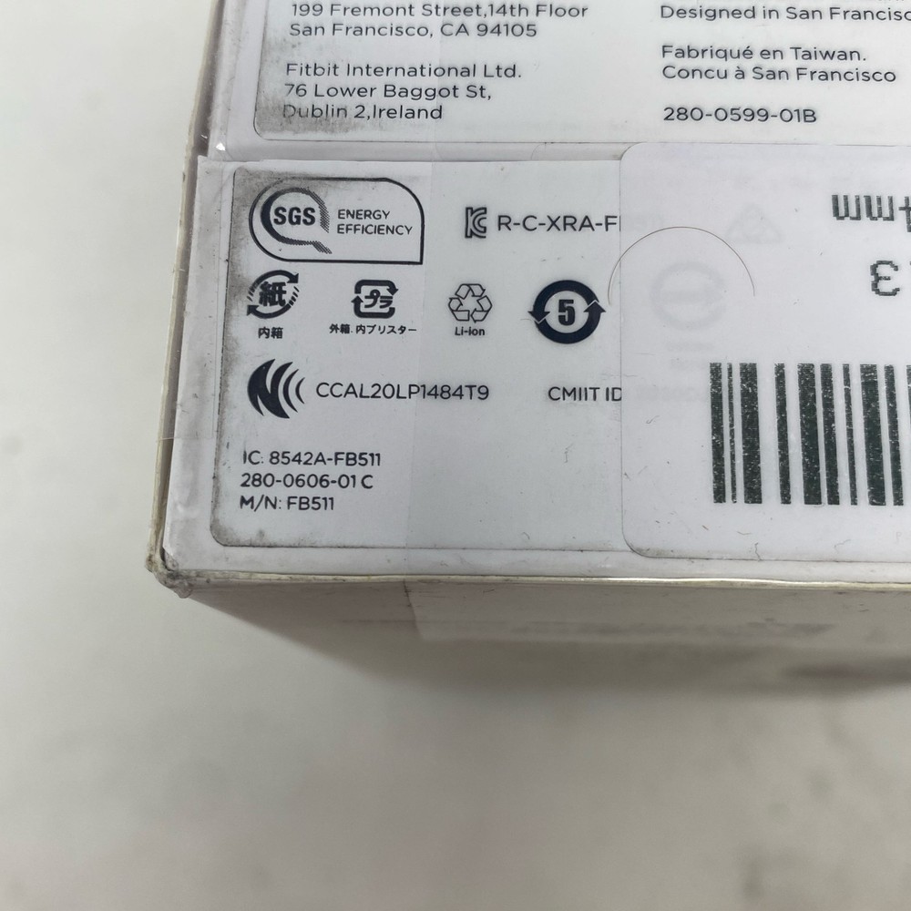 Fitbit Versa 3 Smartwatch + GPS - Black (S/L Bands)