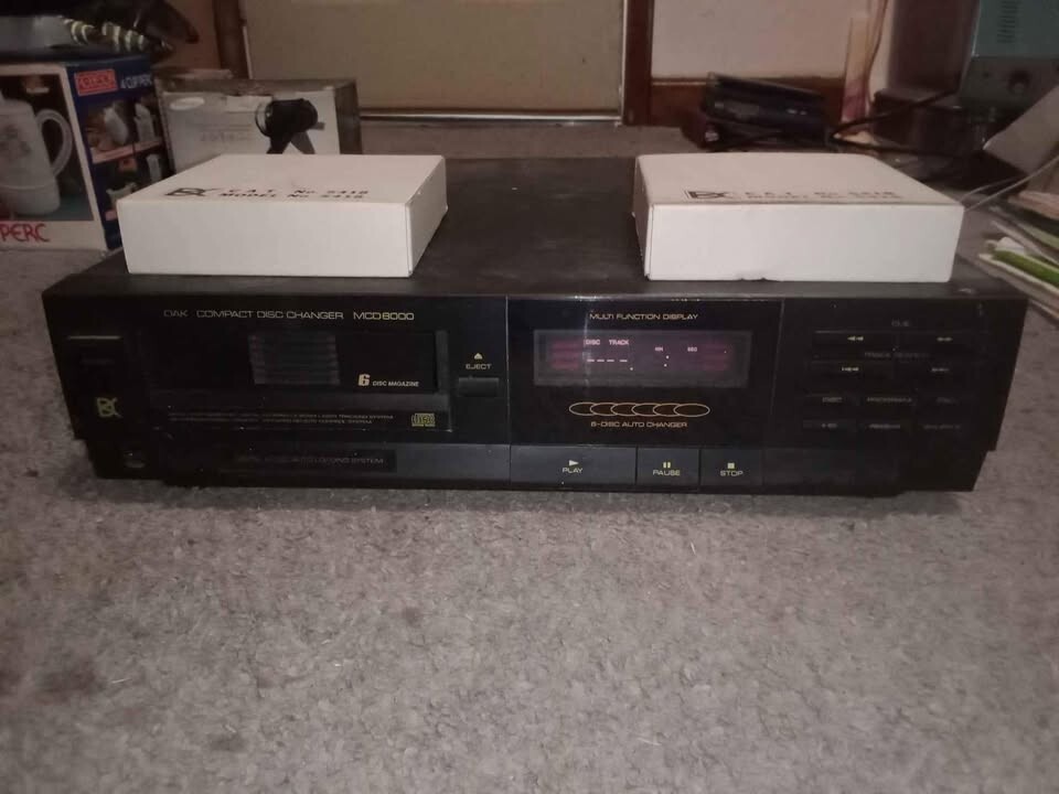 DAK MCD8000 DIGITAL 6-DISC AUTO LOADING CD CHANGER W/ 3-Magazines