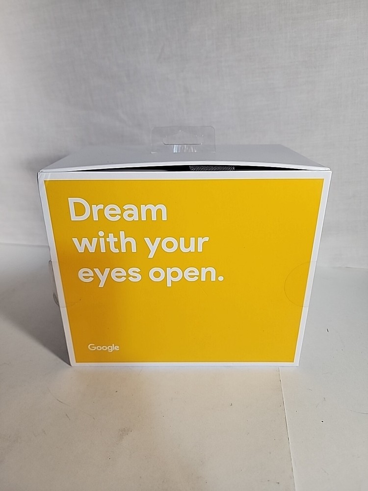 Google Daydream View (2017) VR Virtual Reality Charcoal Headset CIB Remote Box