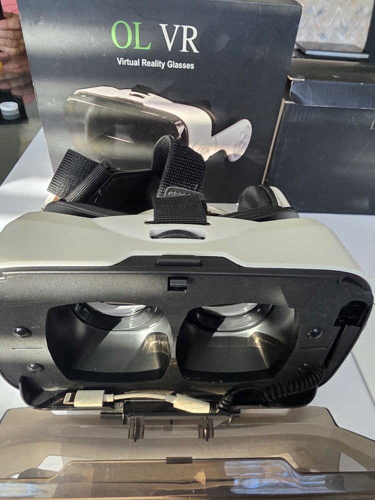 OL VR Virtual Reality Glasses Smartphone VR Headset White Plastic