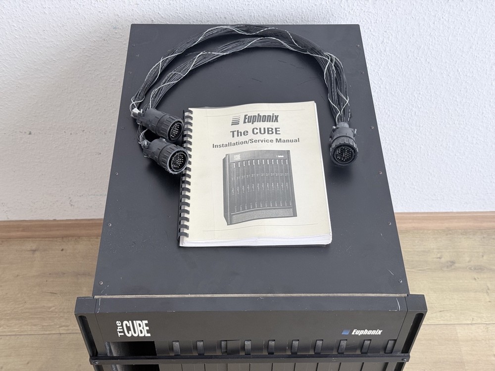 Euphonix The Cube + Manual (For Parts) (CSII, CS 2000, CS 3000 Mixing Console)