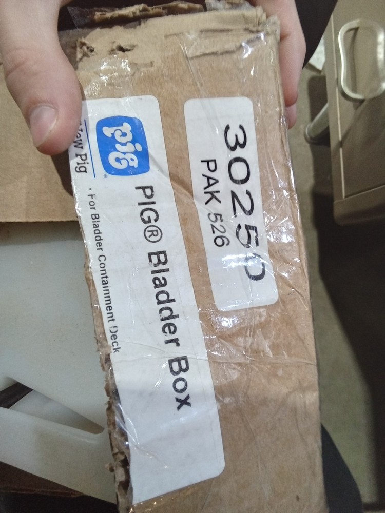 PIG CORP. BLADDER BOX. PAK526. (K9D)