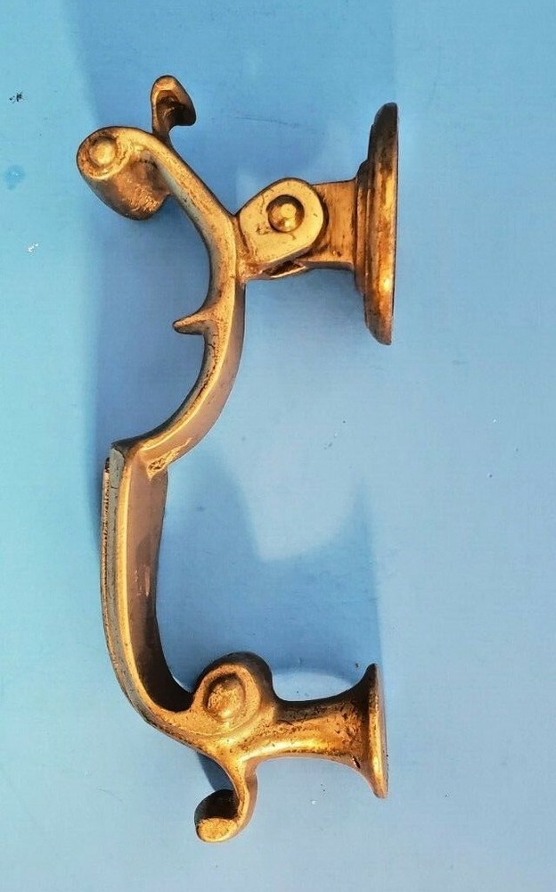 VINTAGE CLASSIC SOLID BRASS DOCTORS DOOR KNOCKER