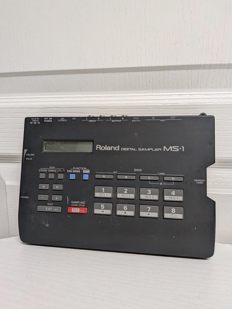 Roland MS-1 Compact Digital Sampler Looper