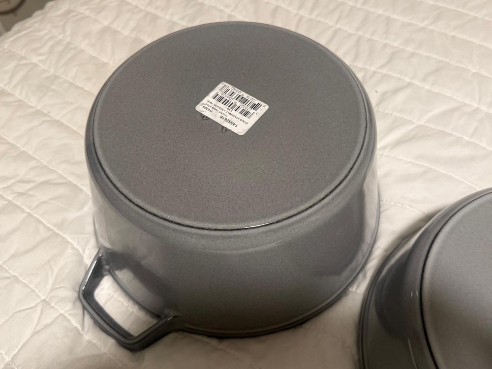 Staub Cast Iron, 5 qt, Round, dutch oven, 4-pc Stackable Set.