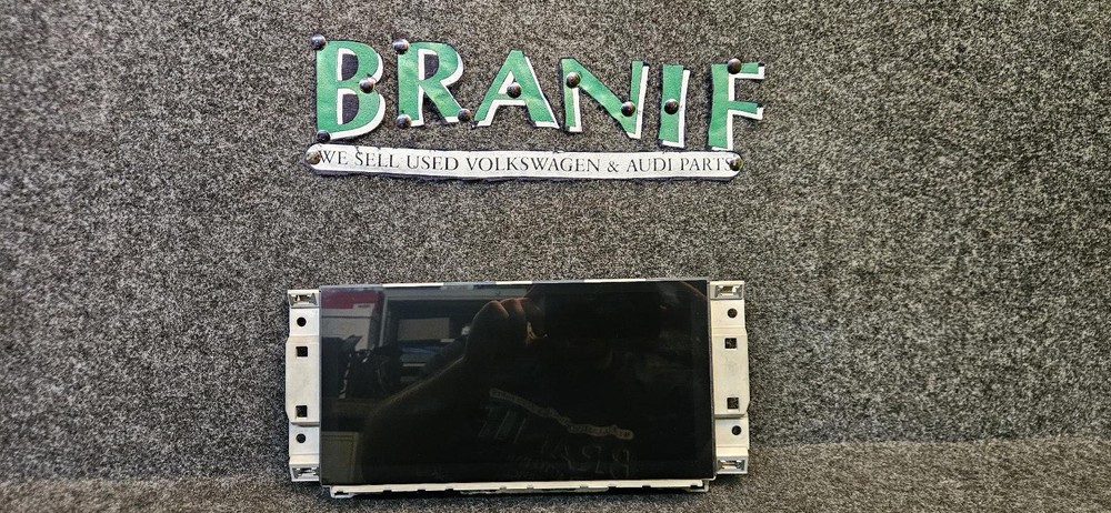 AUDI S3 Info/GPS/TV Screen  MULTIFUNCTION DISPLAY SCREEN OEM 8Y0919620A