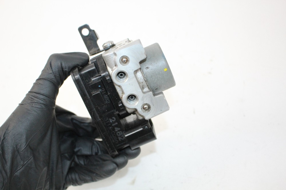 13-17 Triumph Street Triple R 675 Abs Control Module Pump