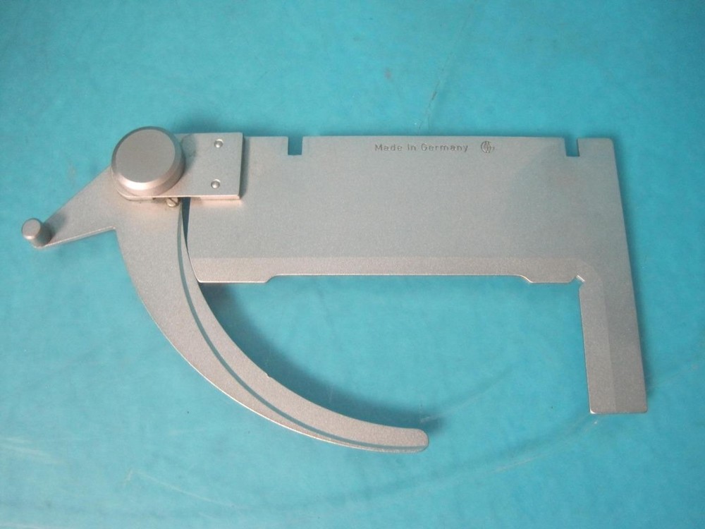 LEITZ WETZLAR LEICA PART MICROSCOPE SLIDE HOLDER STAGE FINGERS REPLACEMENT