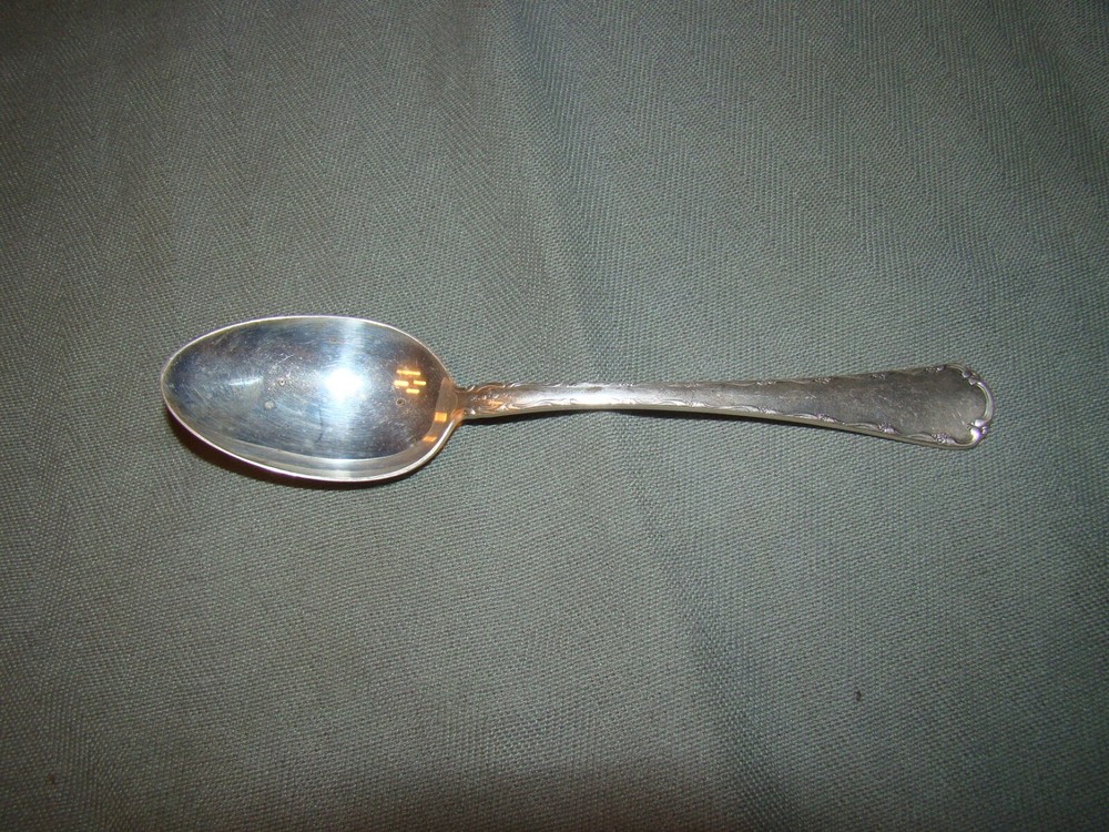 TOWLE STERLING SILVER PETIT POINT TEASPOON NO MONOGRAM