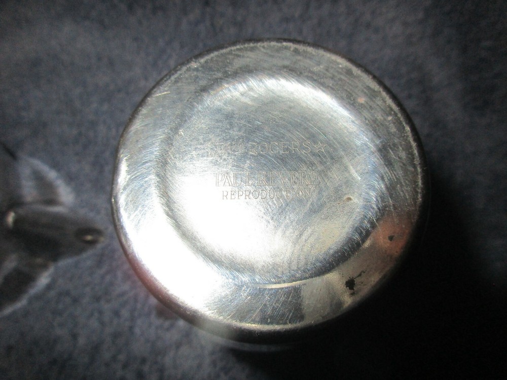 MATCHED PAIR / “WILLIAM ROGERS” CREAMERS