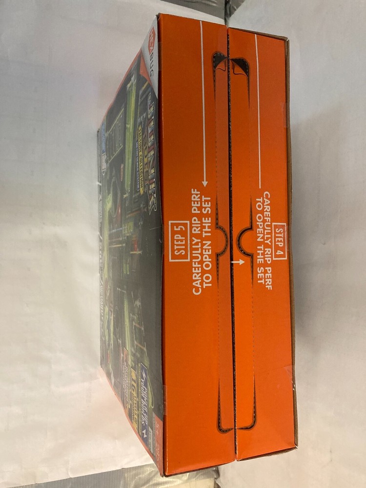 HEXBUG METRO SEWER SYSTEM JUNKBOTS 430-7799 HEXBUG