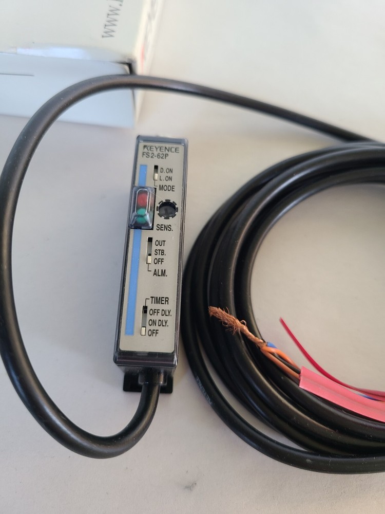 Keyence FS2-62P Fiber Optic Sensor Amplifier