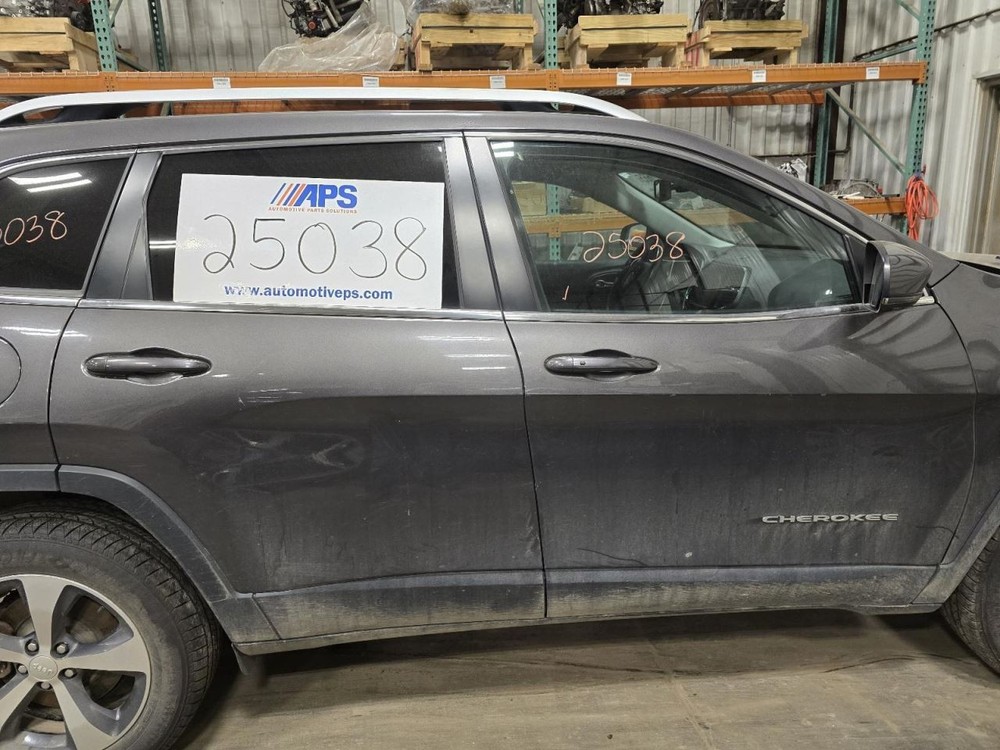 CHEROKEE 2019 Jack 1542749