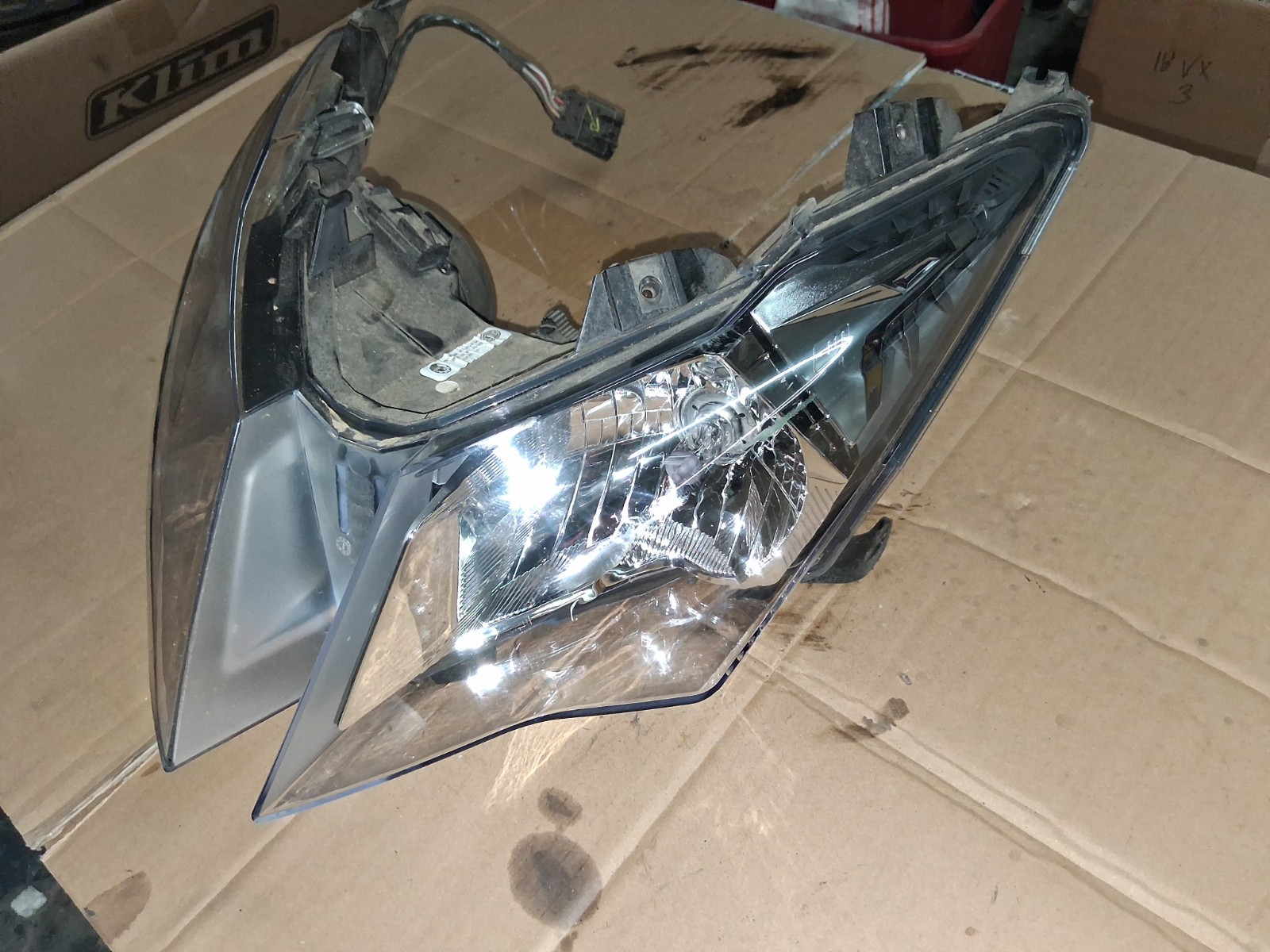 Skidoo Headlight Headlamp 517305497 517306180