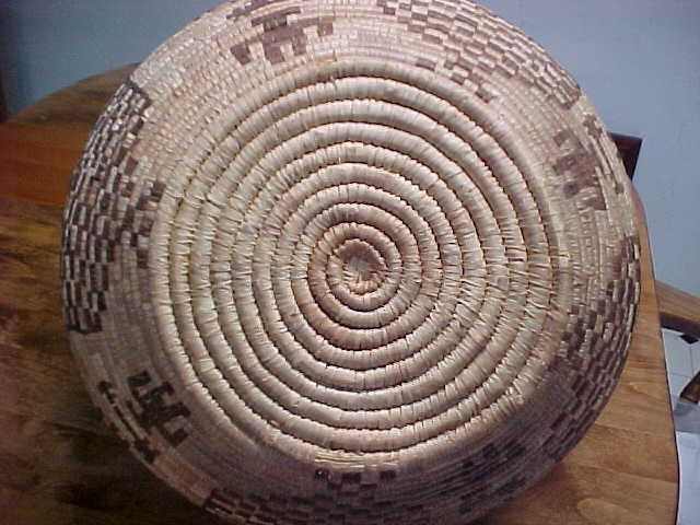 Large OLLA Style Basket Southwestern Indian Tribes Apache Pima Papago? 20" Tall