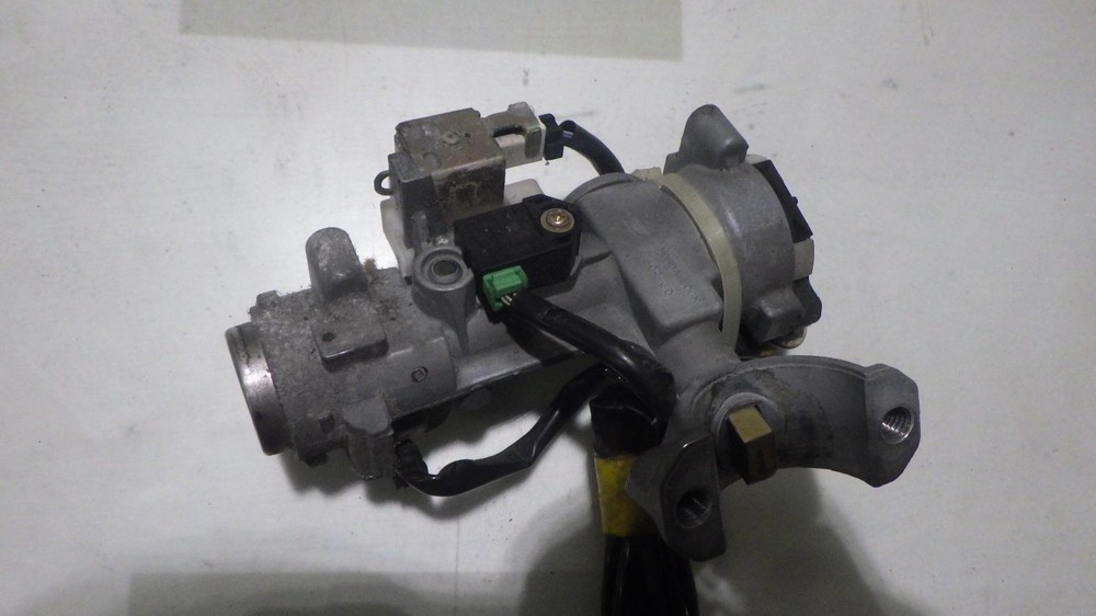 00 HONDA CIVIC Ignition W/Key