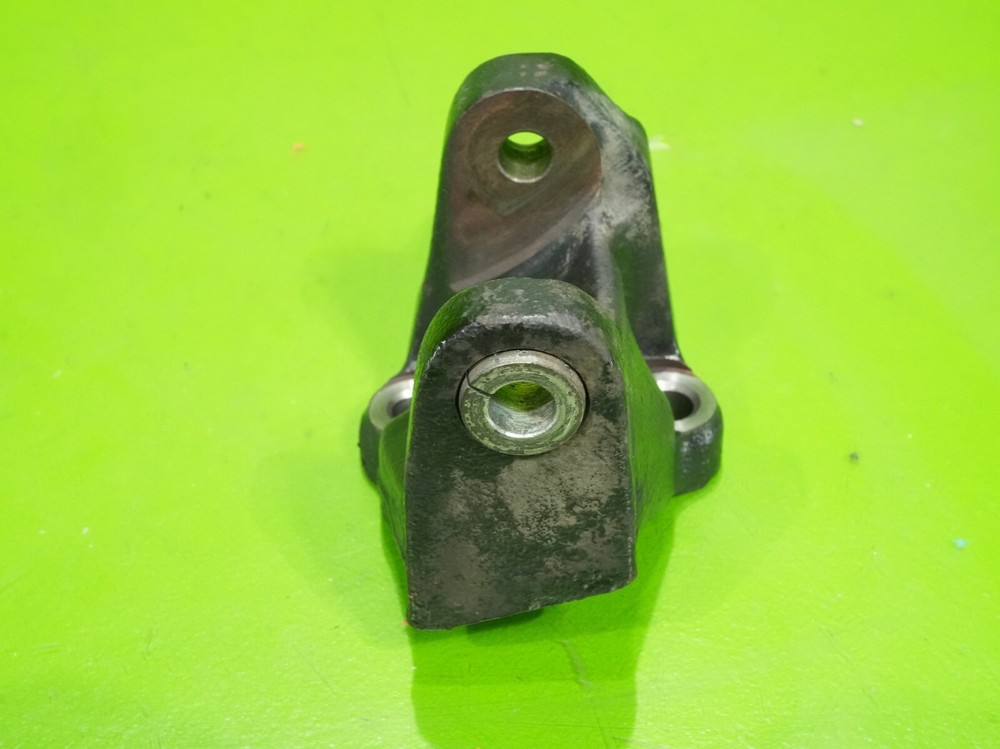 90-93 Integra OEM B18 engine motor bottom lower alternator mount bracket