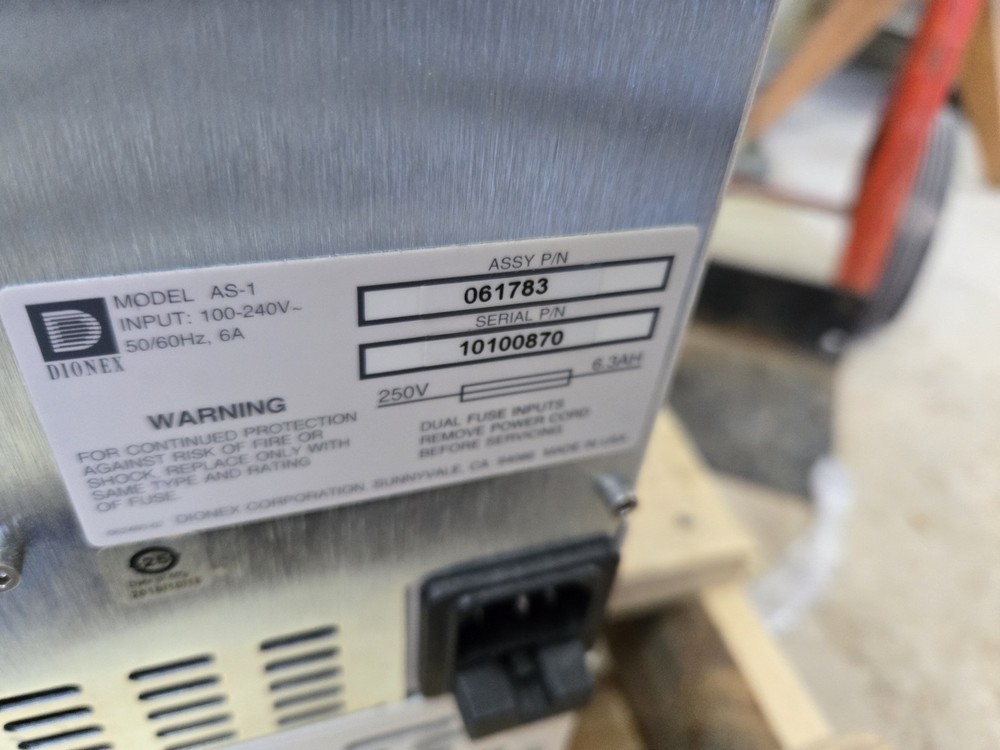 Dionex Autosampler Model AS-1