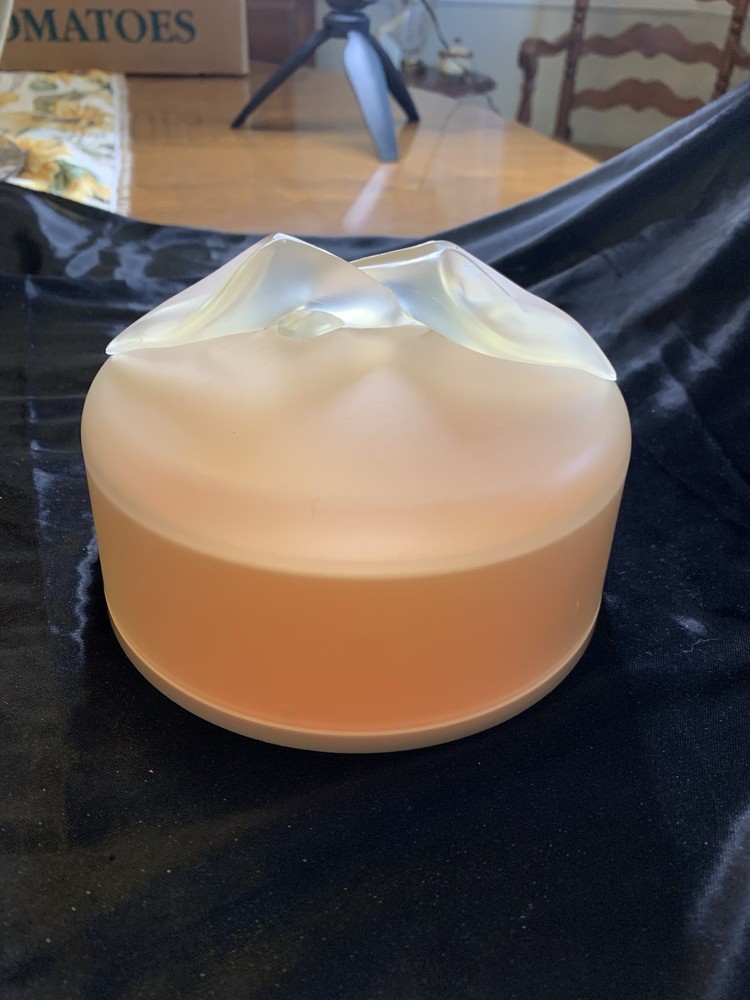 Vintage Chloe Dusting Powder Lily Container