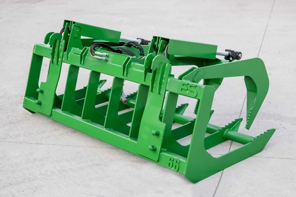 66" John Deere Two-Cylinder Root Grapple