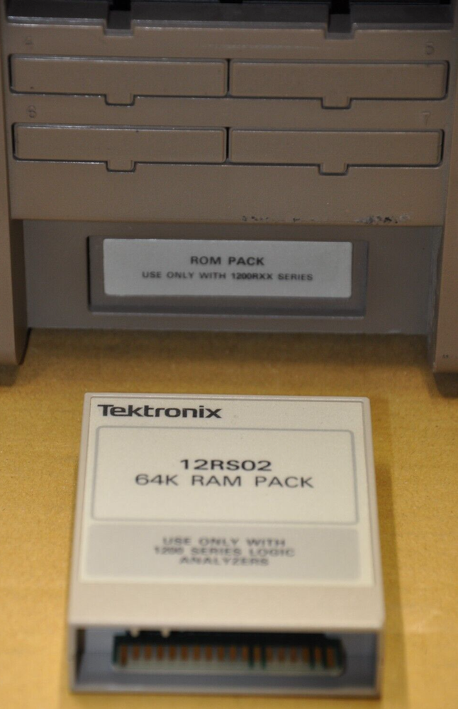 TEKTRONIX 1240 LOGIC ANALYZER FOR PARTS ONLY