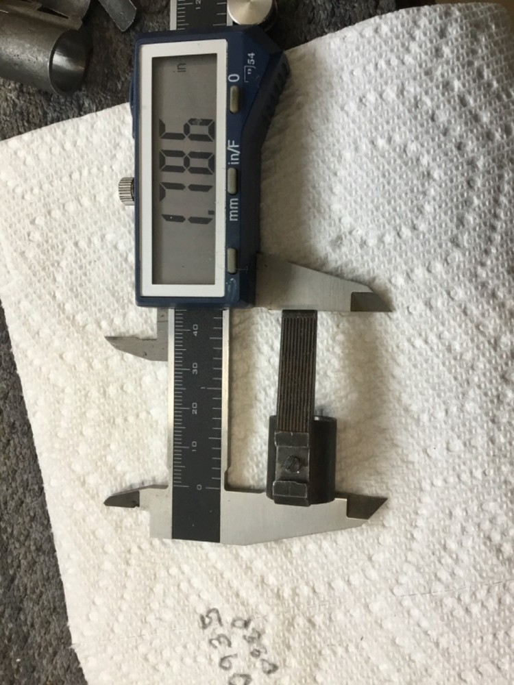 Barrel band front sight base