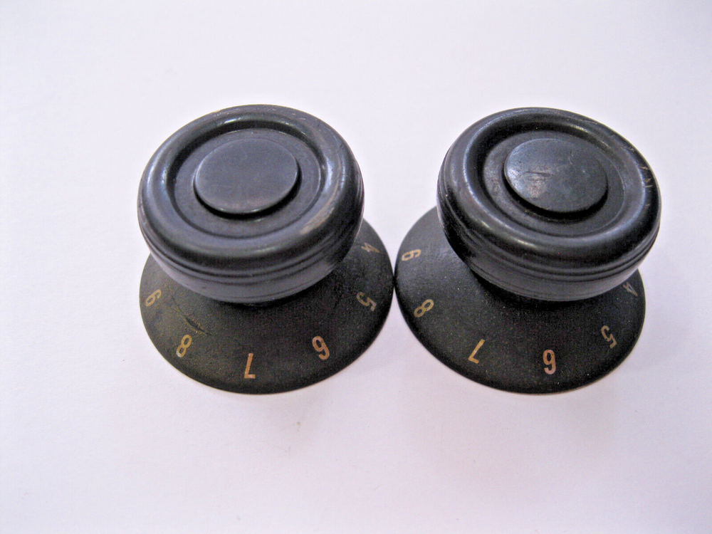 2 VINTAGE HAM RADIO KNOBS 3/4" KNOBS WITH WITH BASE NUMBERS.