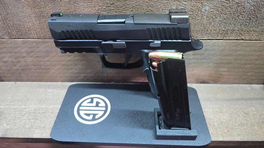 SIG P325 Display Stand
