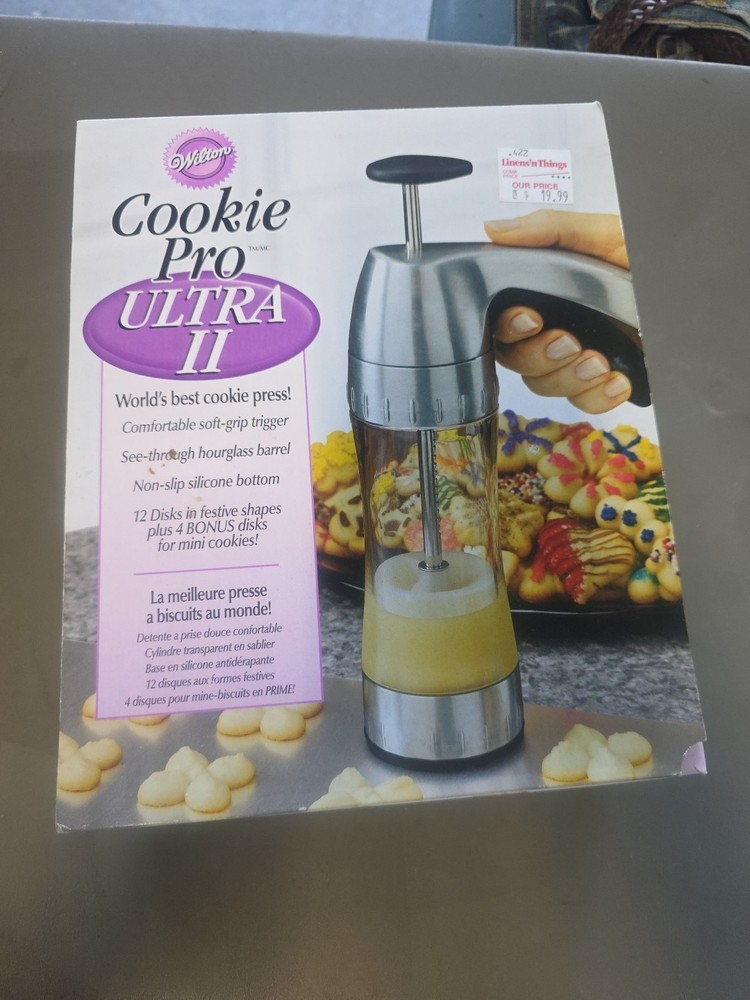 Wilton Cookie Pro Ultra II Cookie Press Complete Set