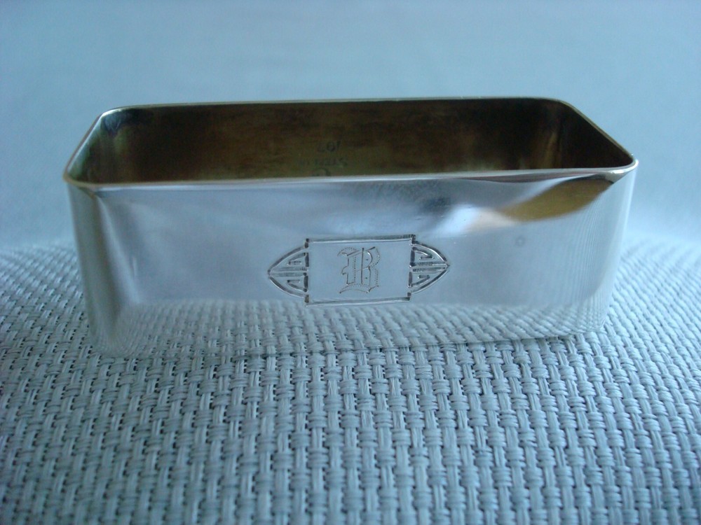 INTERNATIONAL WAITROUS STERLING SILVER ~ NAPKIN RING RECTANGLE ~ MONO "B"
