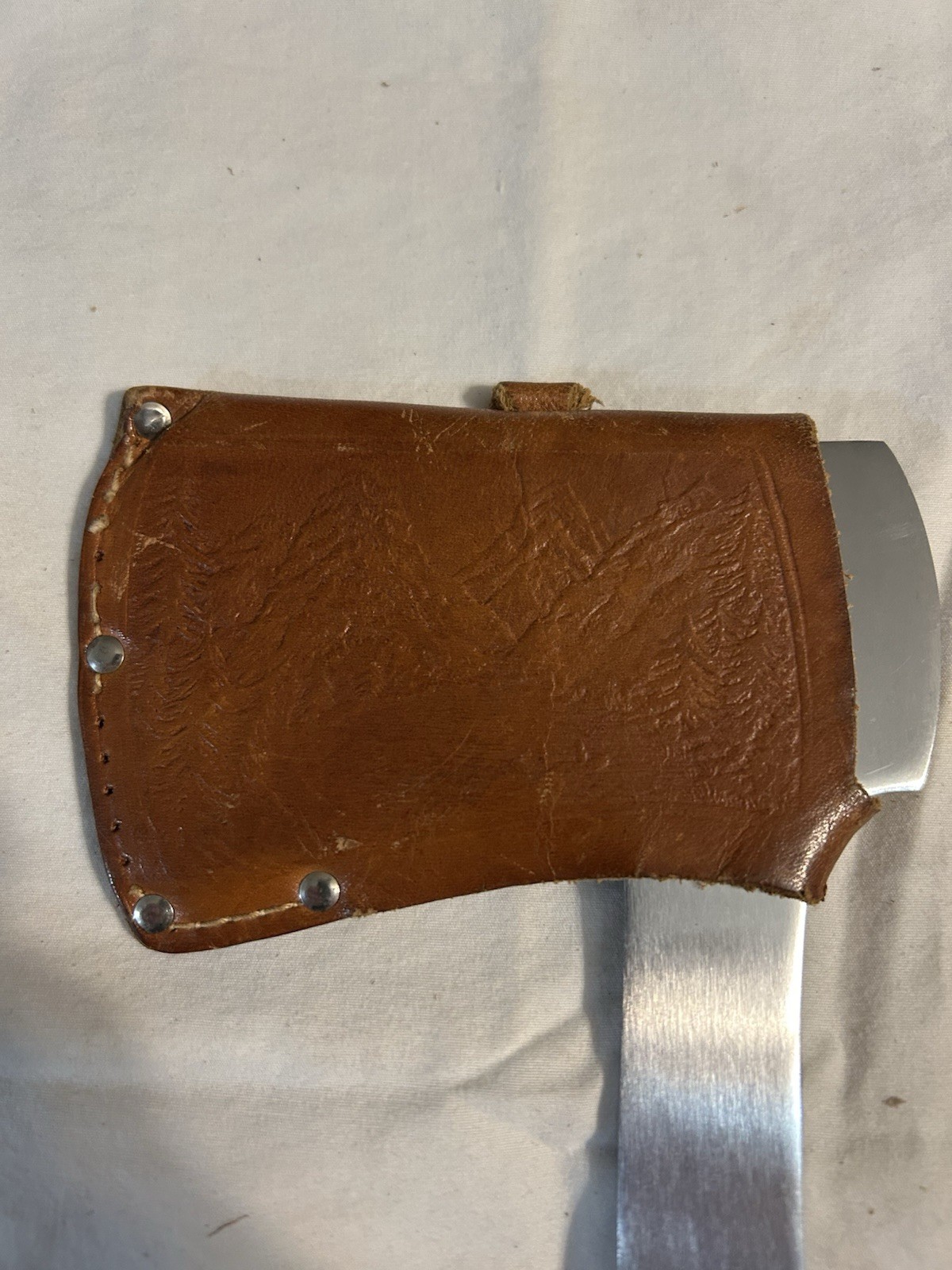 Vintage Hunter/Woodsman Axe with Sheath Excellnt Condition