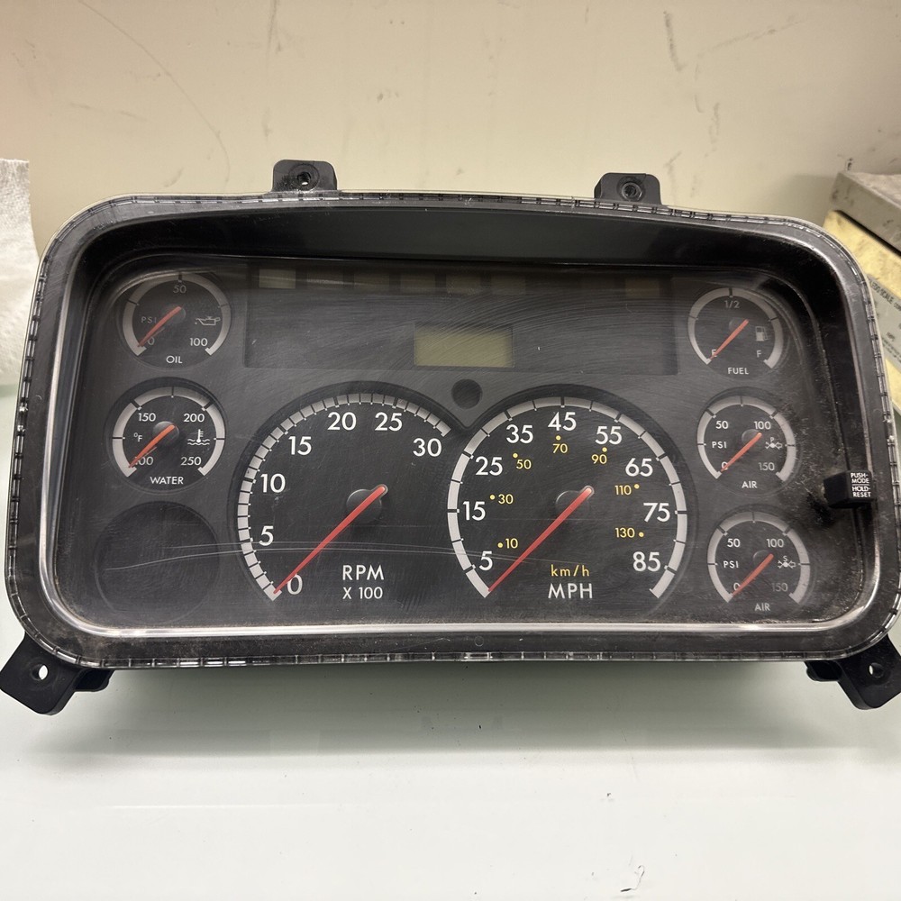Freightliner M2 Instrument Cluster Speedometer