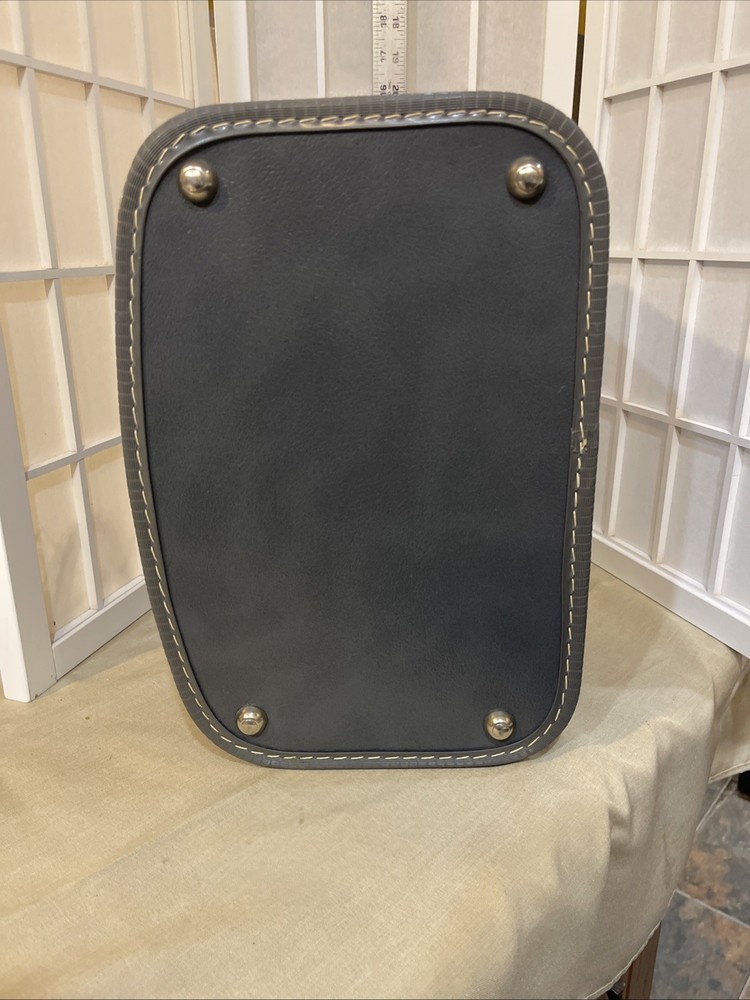 Vintage Carilite Brand Makeup Box.