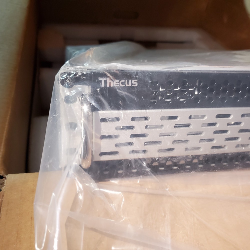 Thecus W8900 Rackmount Server NAS