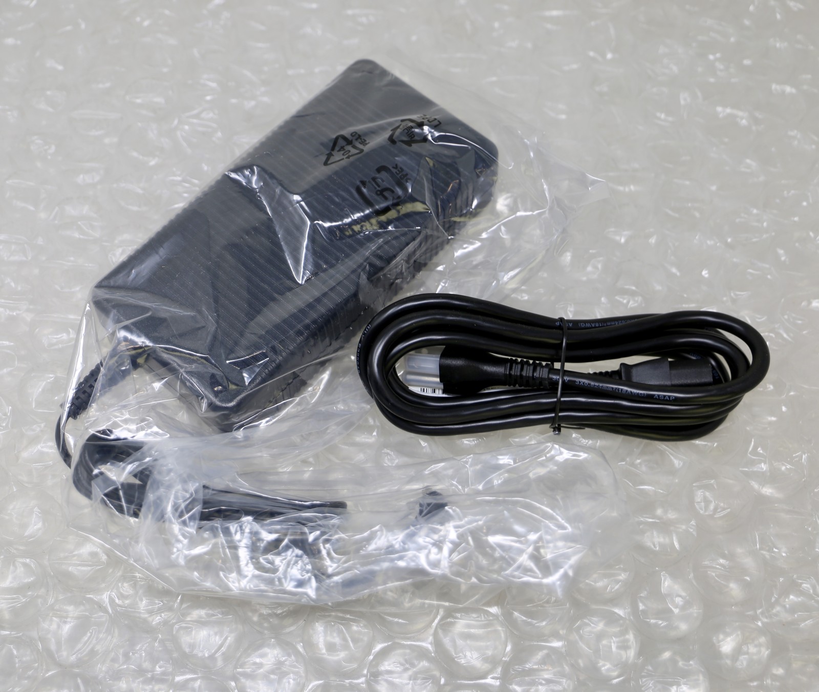 *NEW* JUNIPER SRX320-SYS-JB-P - Services Gateway / Security Appliance Router